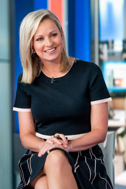 female Fox News reporter